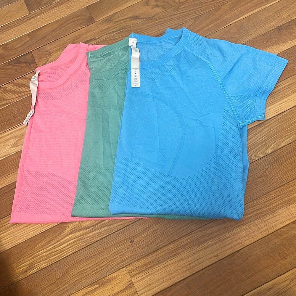 Lululemon Swiftly tech tops